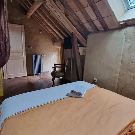 別荘 La Margoulette Rumont